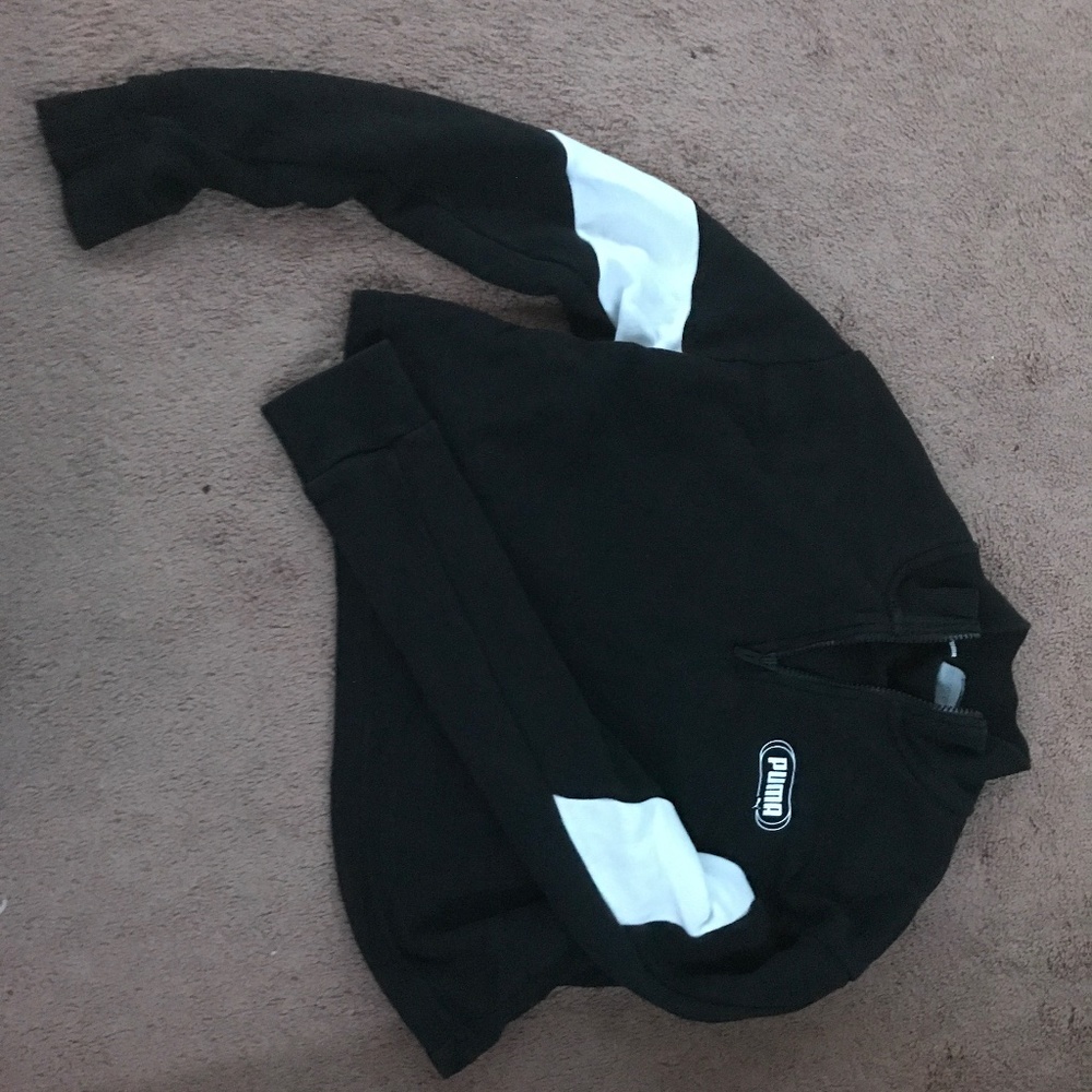 Cropped Puma sweatshirt